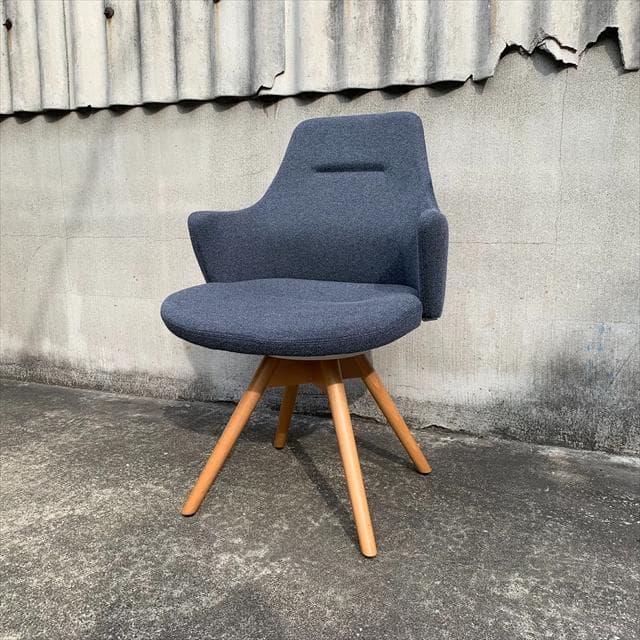 綺麗な状態｜オカムラ｜ライブス｜ショートアームスウィベルチェア｜②｜