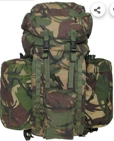 イギリス軍放出品 ベルゲンバックパック DPM迷彩 サイドポーチあり