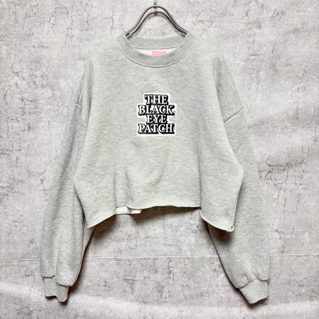 BLACK EYE PATCH クロップドスウェット グレー