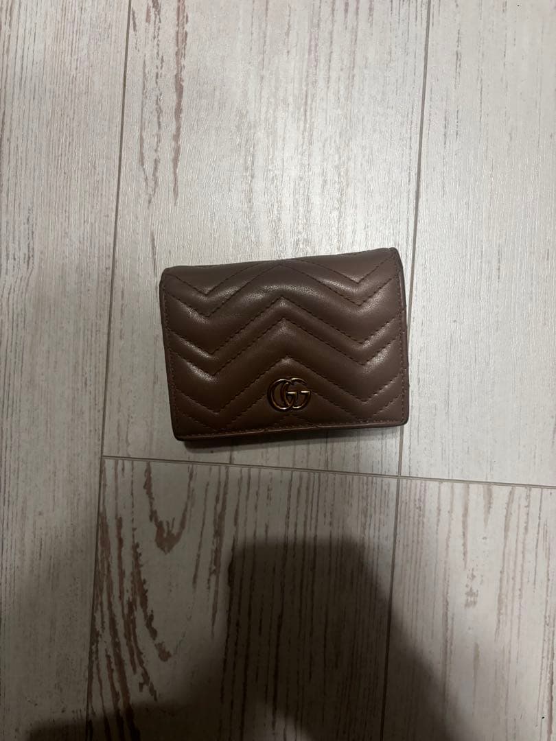 GUCCI 三つ折り財布