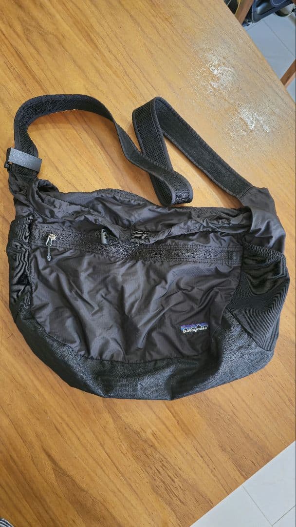 パタゴニア パッカブル　クーリエ ショルダーバッグ　F0 廃盤品