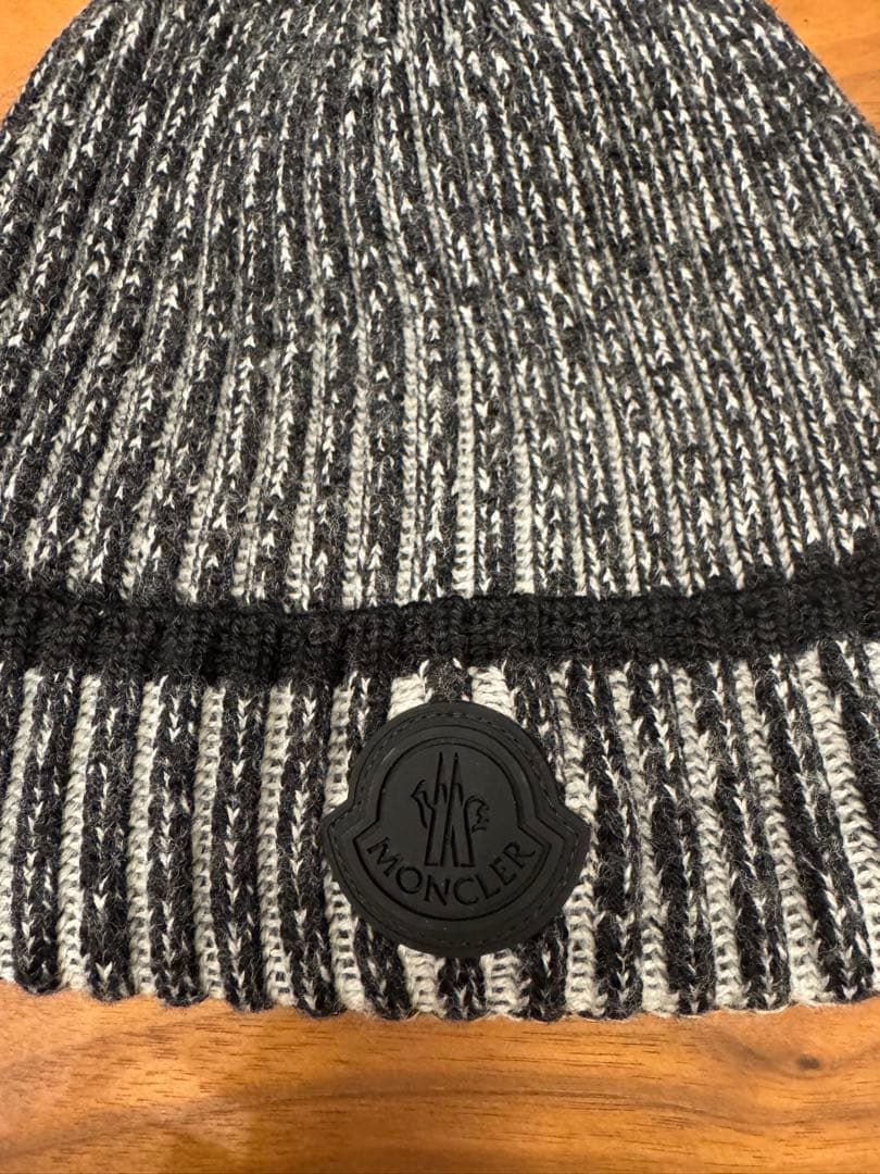 【正規品　希少品　美品】MONCLER モンクレール　ニットキャップ