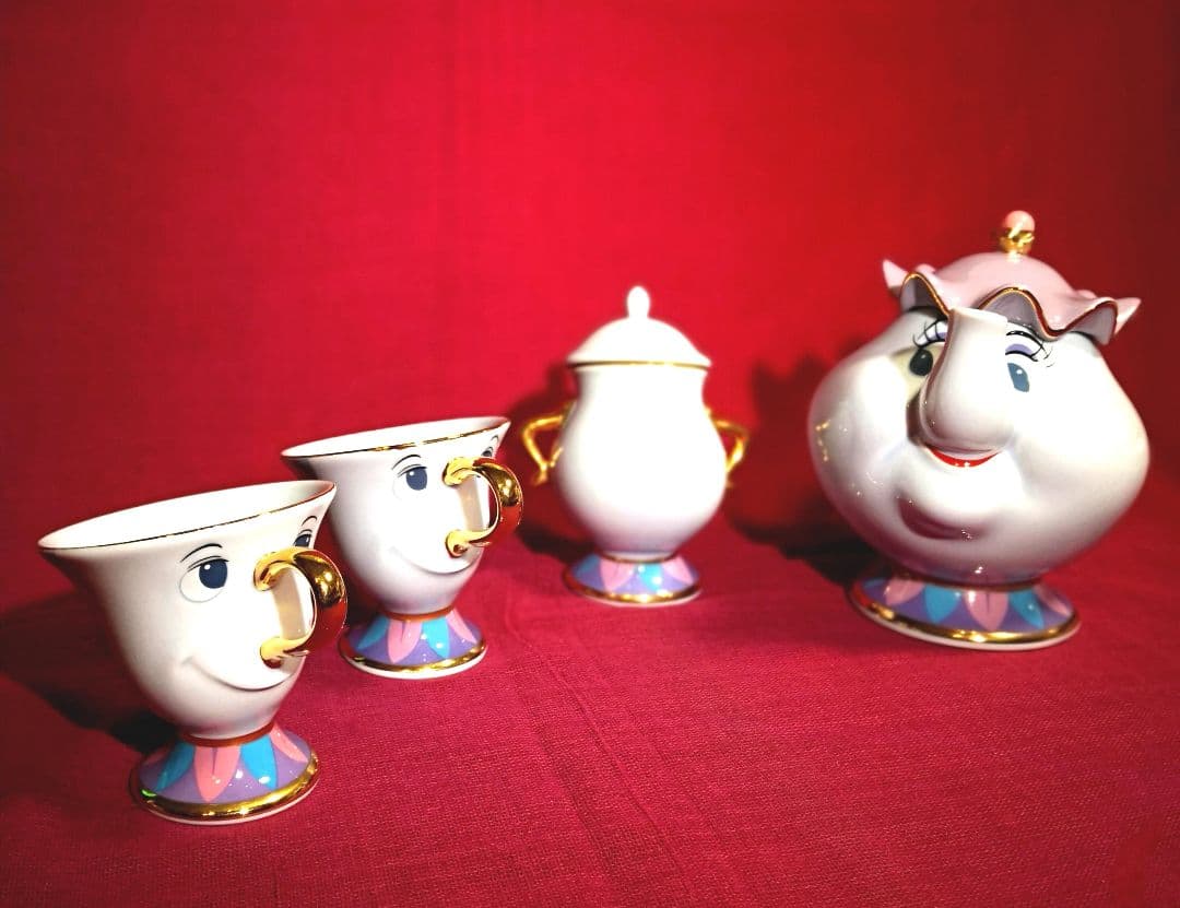 A1287　DISNEY❤️美女と野獣のポット夫人&チップ達&シュガーポット