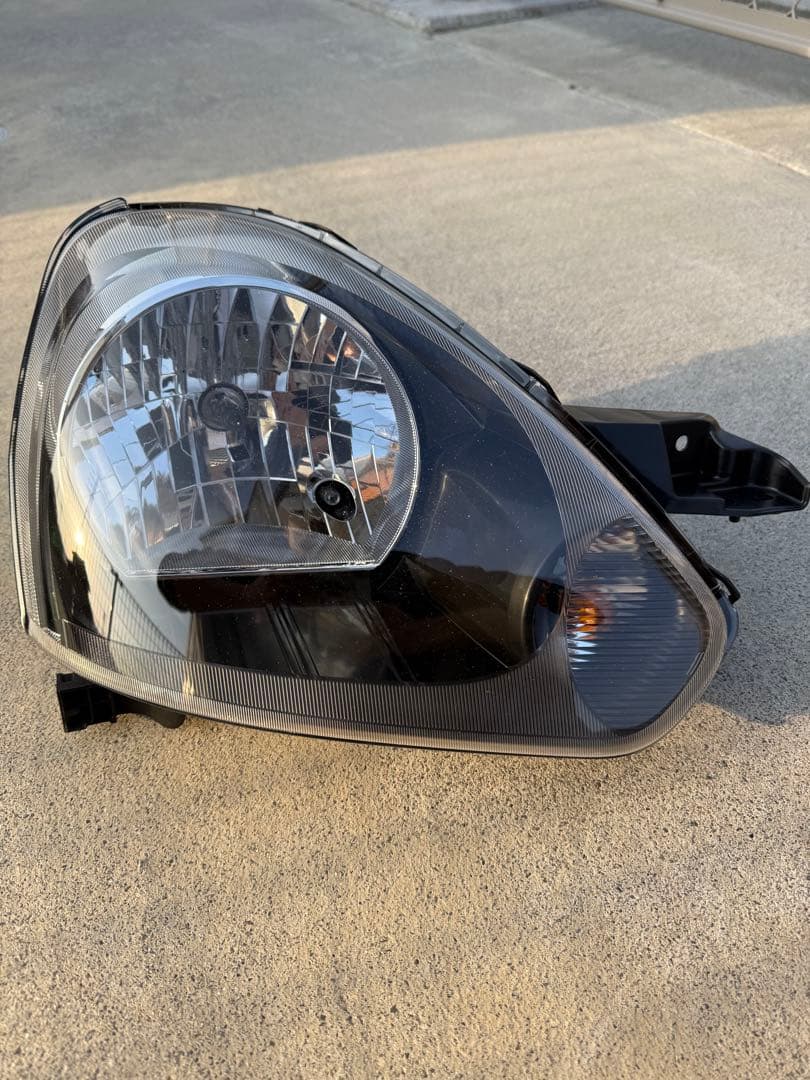 ダイハツ ミライース純正 新品 未使用 ヘッドライト 右側用 クリア ※送料無料