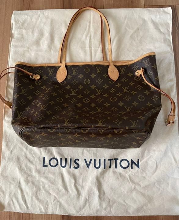 ルイヴィトン モノグラム トートバッグ　ネヴァーフル