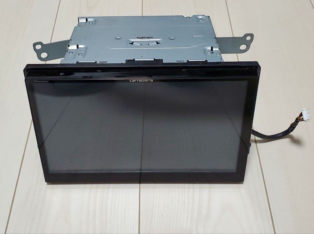 ヴォクシー専用AVIC-CE900VO 10V型 一体型メモリーナビ ジャンク