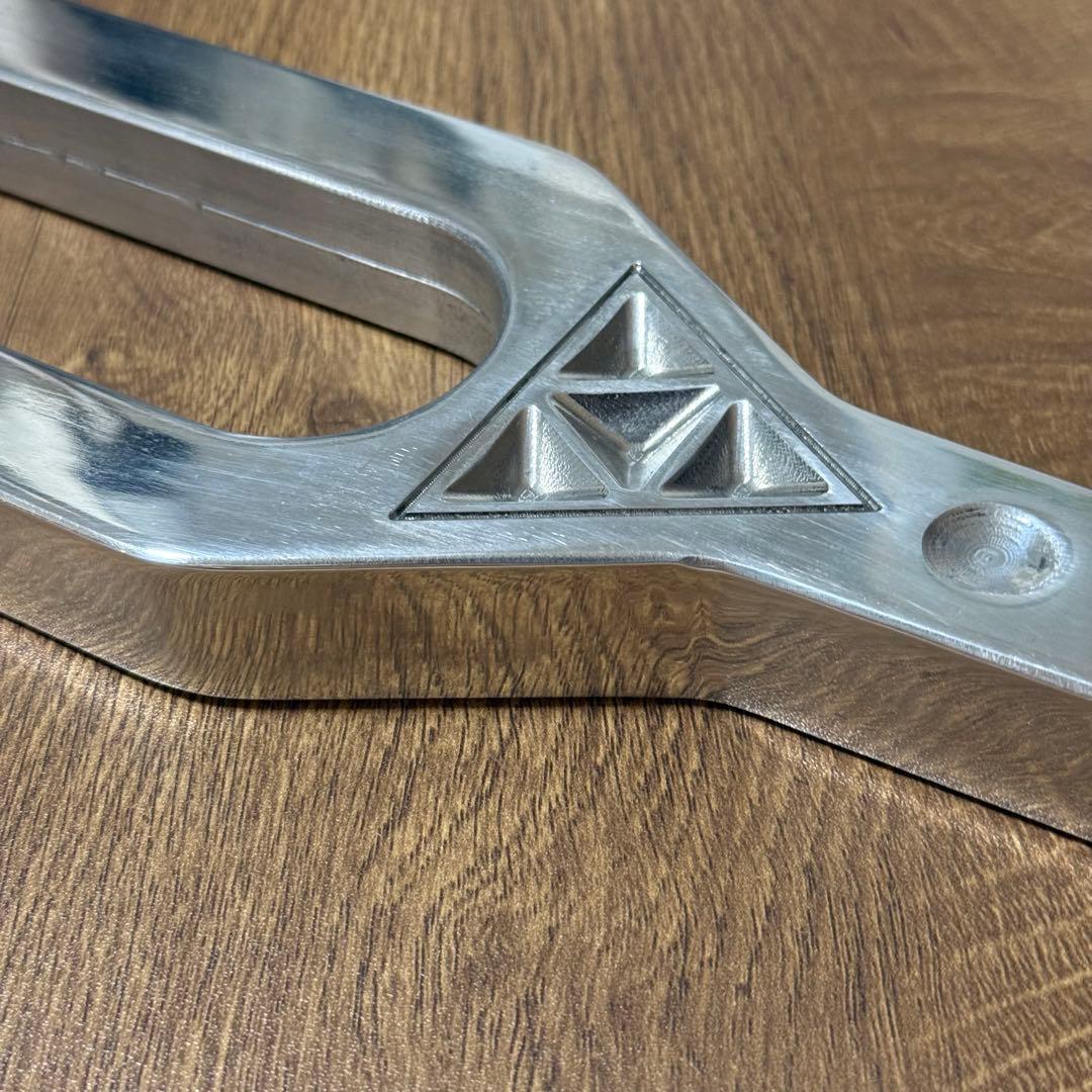 〈鈴様〉音叉　528 Hz 大型チューニングフォーク　ソルフェジオ周波数