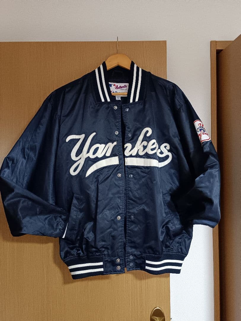 Majestic Yankees スタジャン L ネイビー