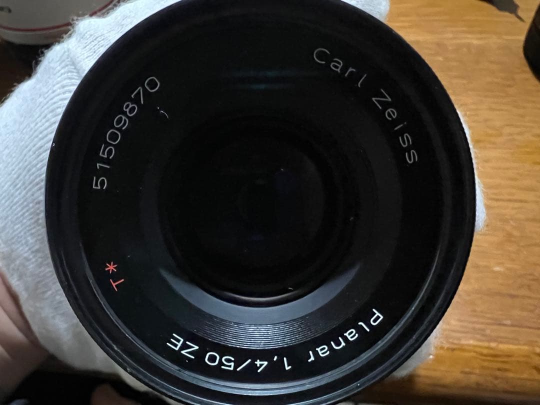 キヤノン(EF)用Carl Zeiss Planar 1.4/50 ZE レンズ