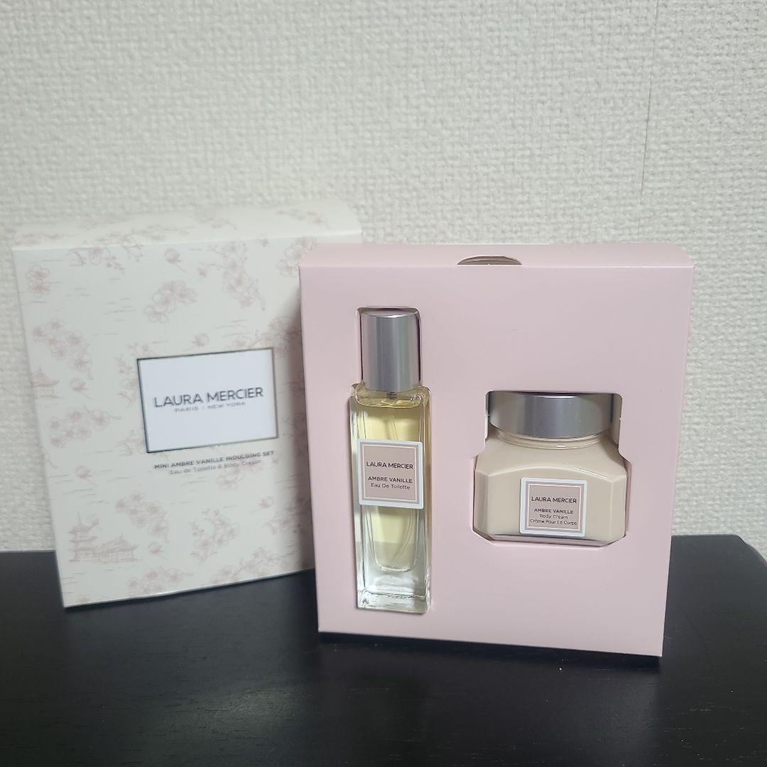 猫ネ☆LAURA MERCIER アンバーバニラ セット