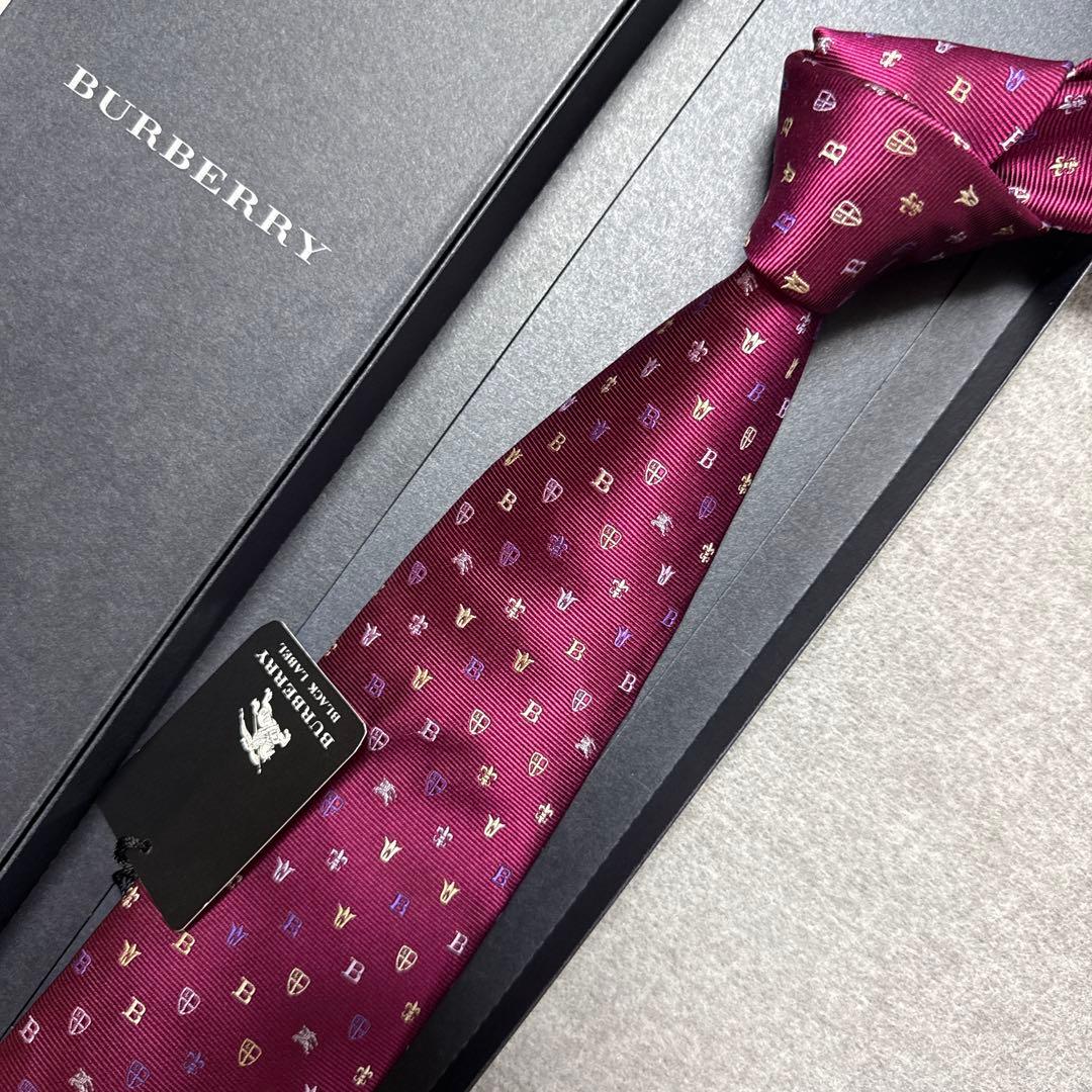 希少　未使用タグ付　バーバリーブラックレーベル　ネクタイ　ホース騎士　モノグラム