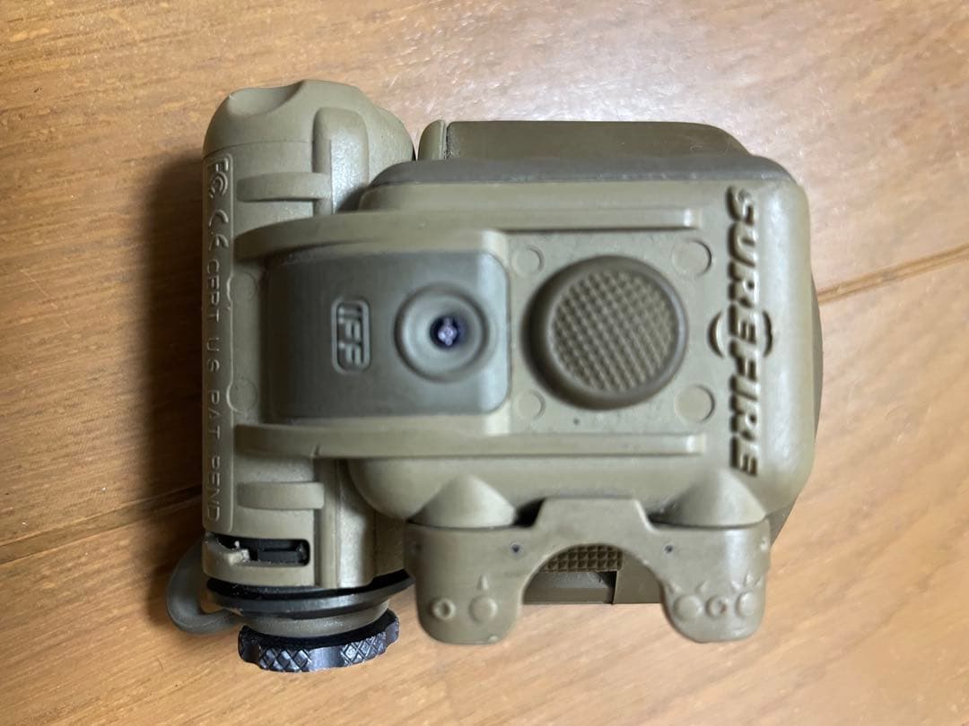 SUREFIRE ヘルメットライト TAN