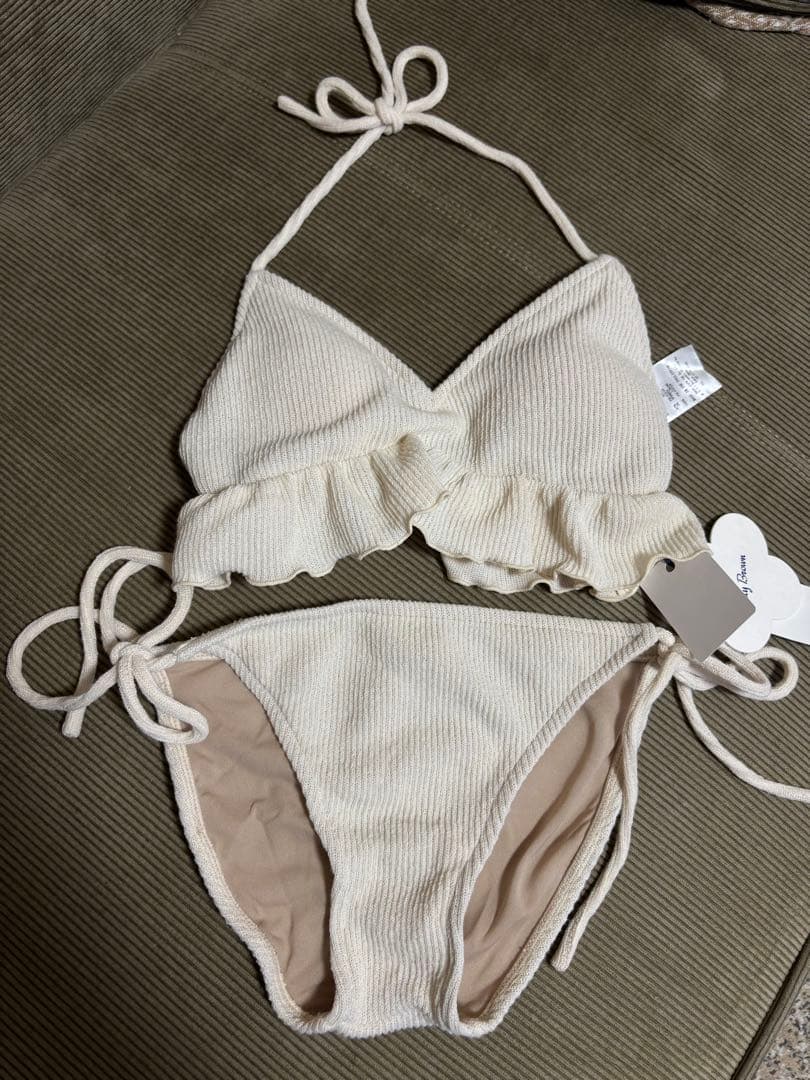 リリーブラウン リブカットビキニ　アイボリー