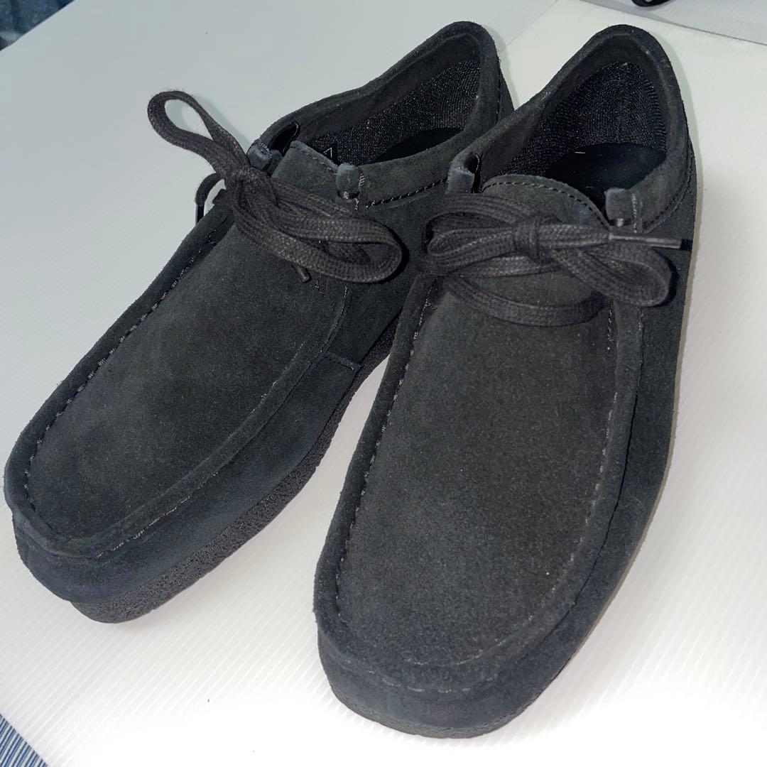 ぐ*ち様 Clarks ワラビー エヴォウォータープルーフ　（ブラックスエード）
