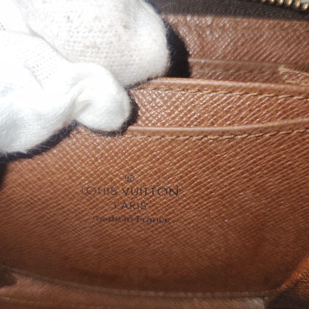 ルイヴィトン モノグラム ジッピーパース