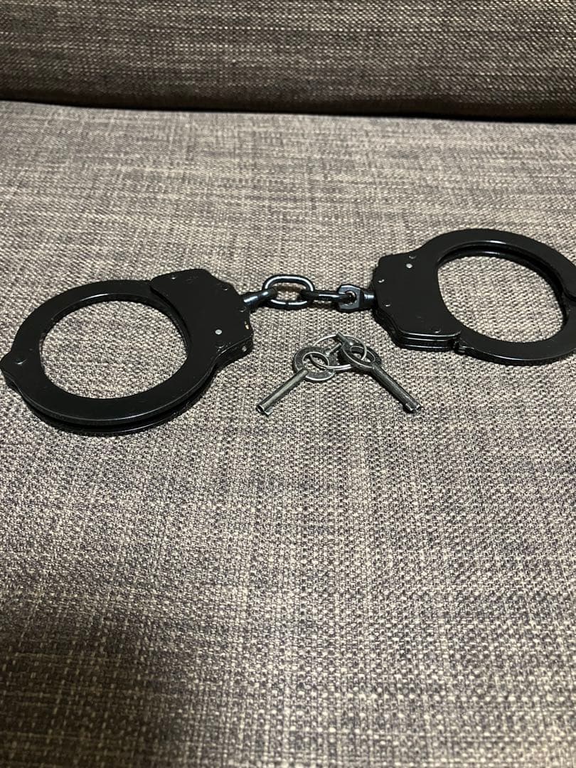 【本物】手錠 金属