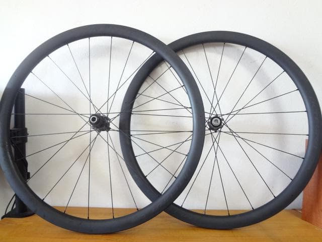 ULTEGRA WH-R8170-C36-TL DISC カーボン ホイール