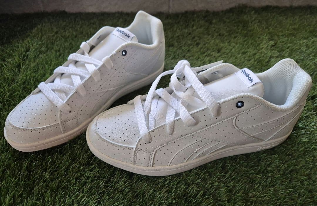 Reebok ホワイト シューズ CN1692 245