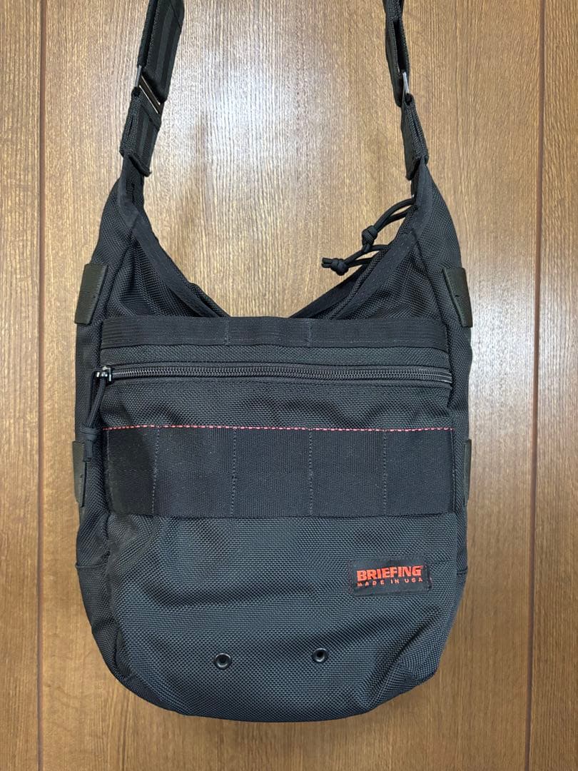 USA製 BRIEFING ブラック ショルダーバッグ デイトリッパー美品