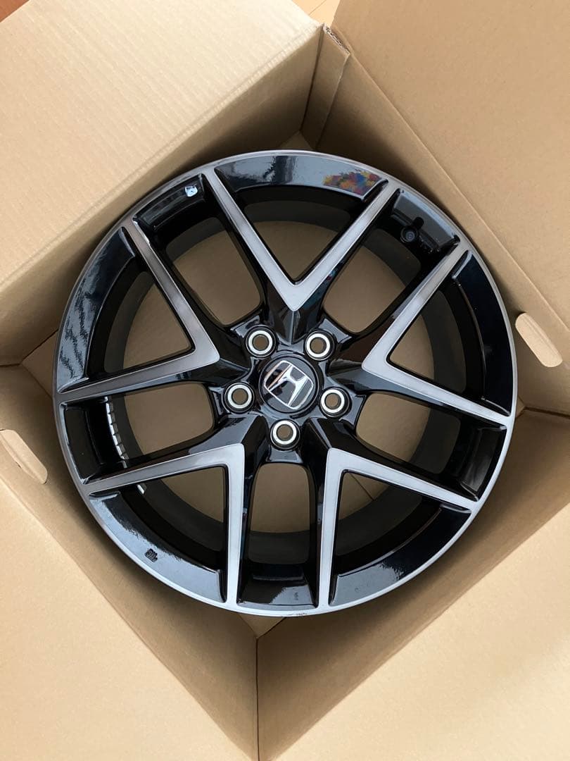 18インチ ホイール 8j +50 114.3 civic FL1 ex