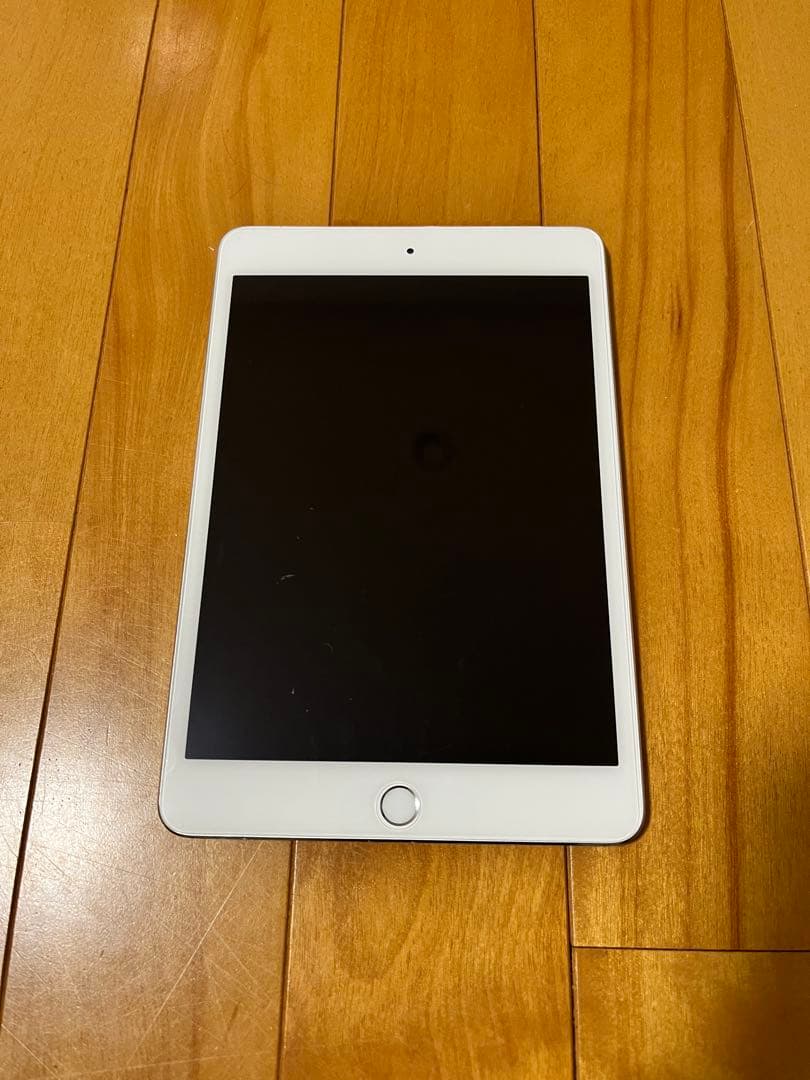 iPad mini 4 128GB WiFi+Cellular シルバー