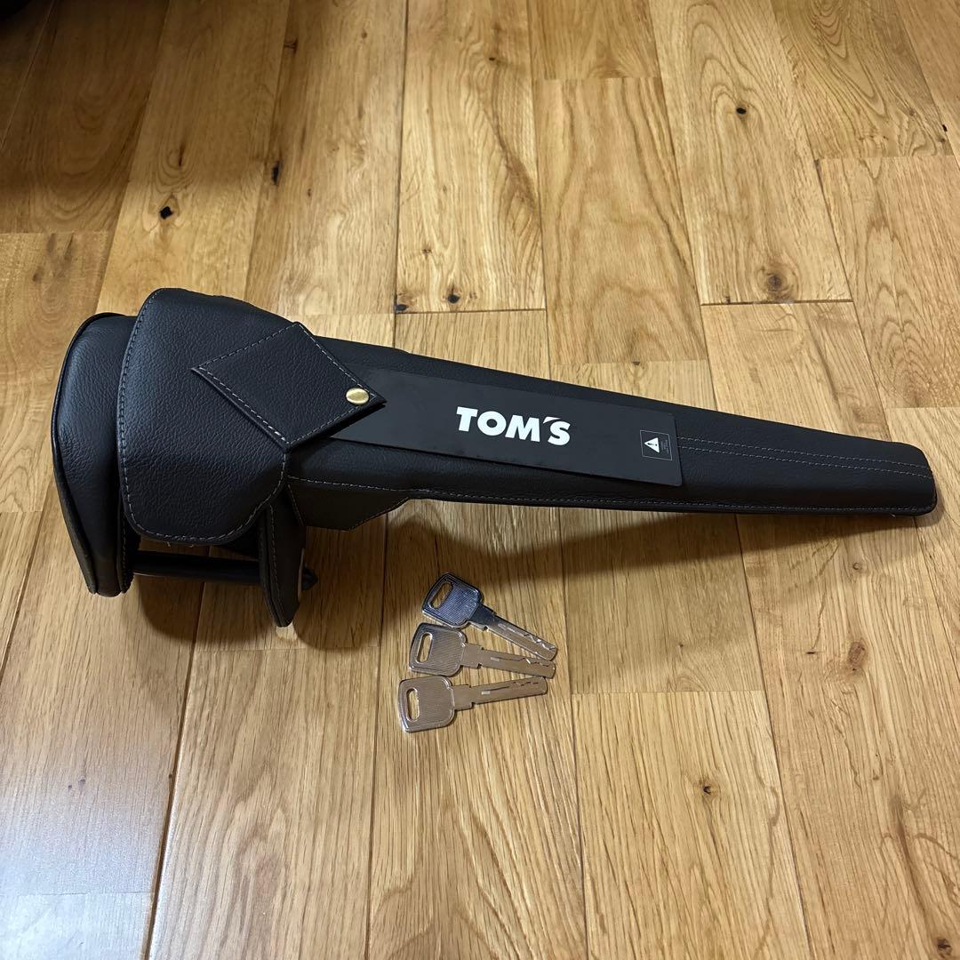 TOM'S ステアリングロック 鍵3本付