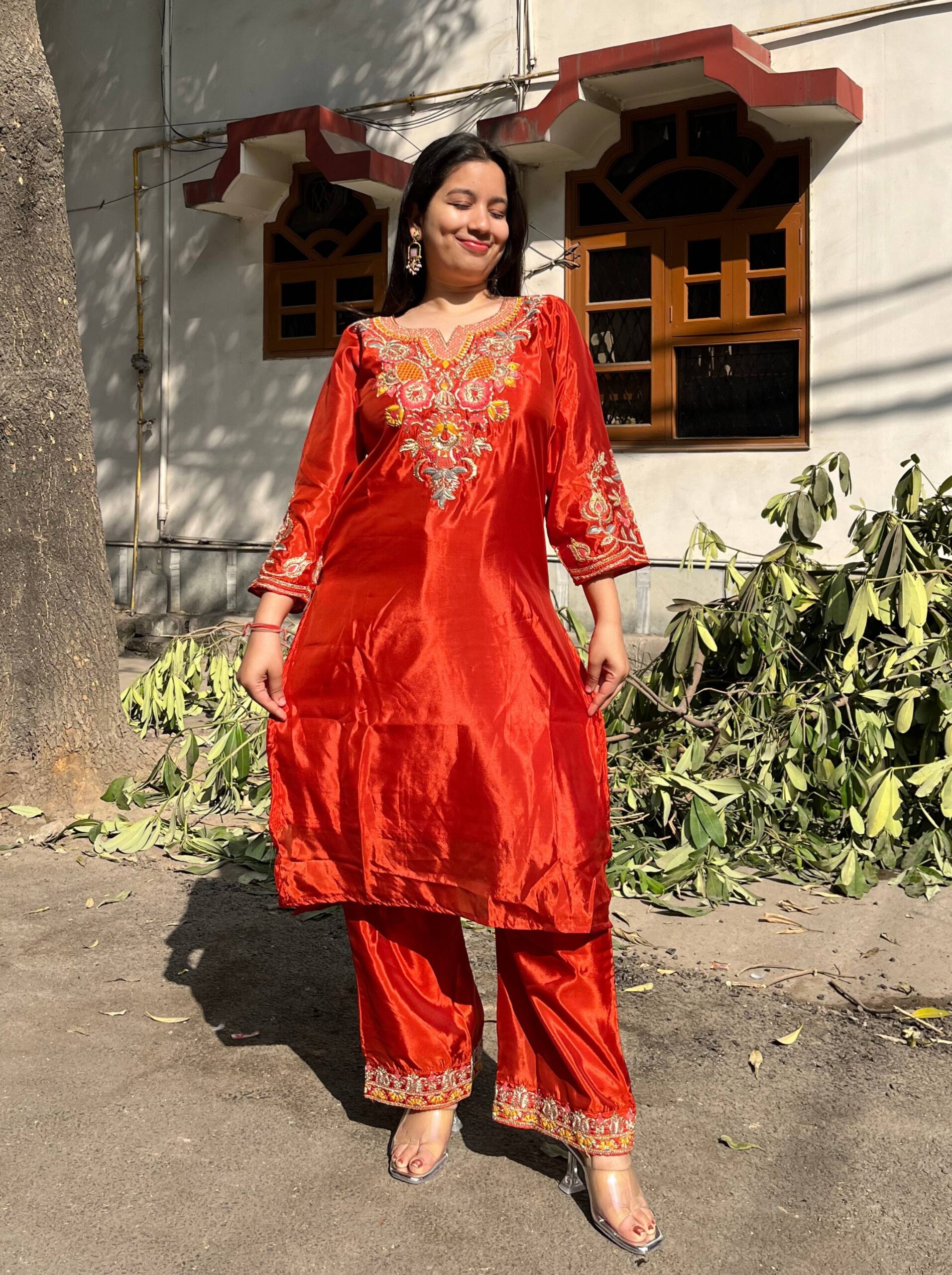 Pure crepe fabric with zari work suit set